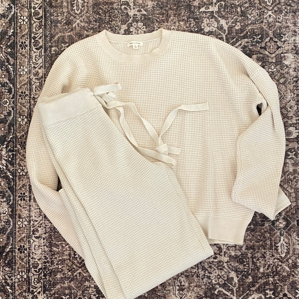 Tea n Rose Cream Waffle Knit Set